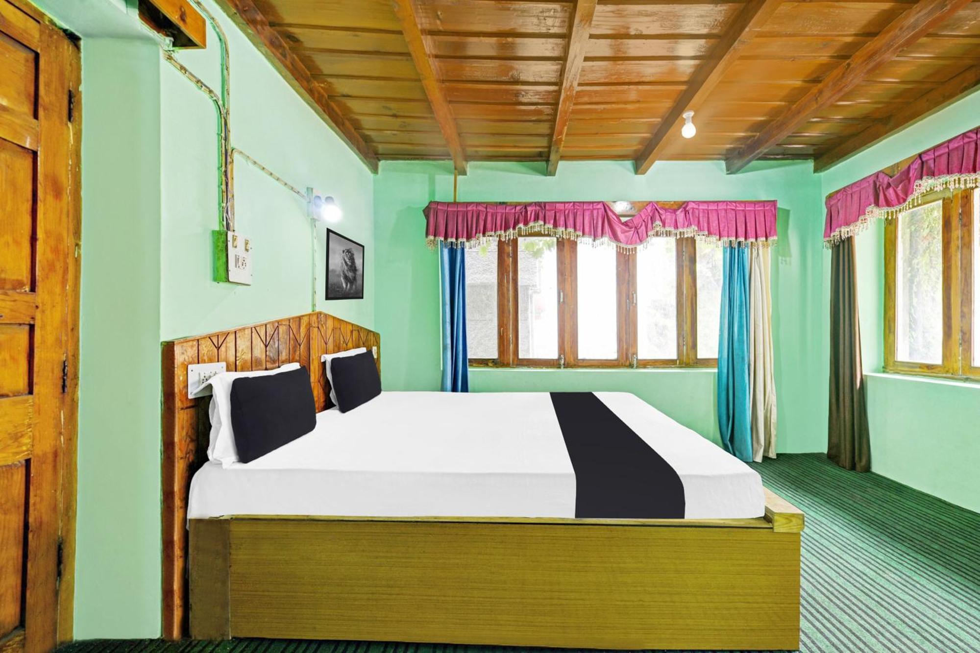 Hotel O Chaman Manāli Exterior foto